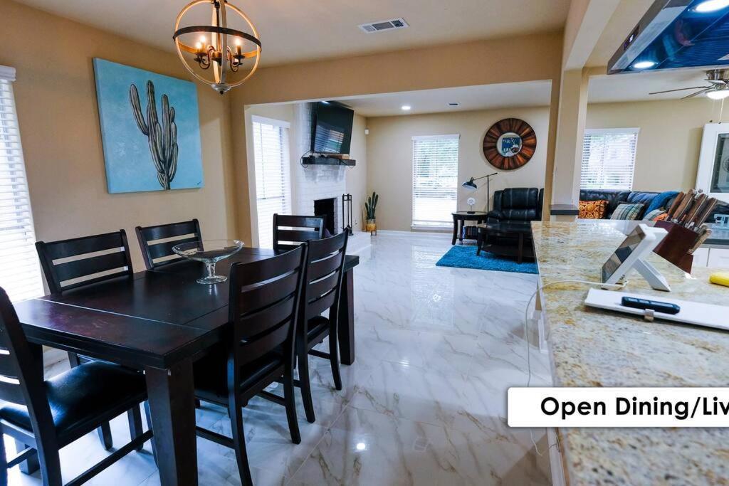 Stunning Family Home In North Houston!!! - Briar Creek سبرينغ المظهر الخارجي الصورة